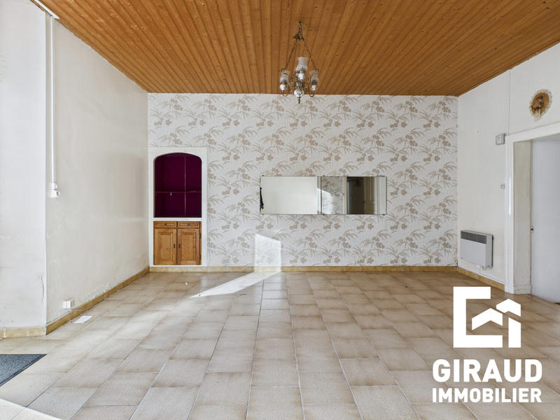 Maison - 155 m² - 8 pièces