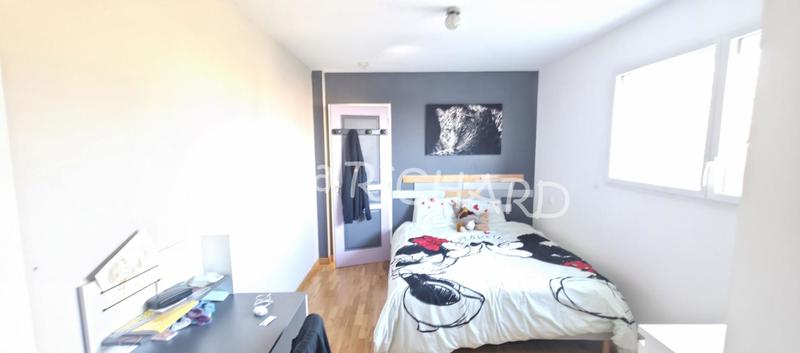 Maison - 170 m² - 9 pièces