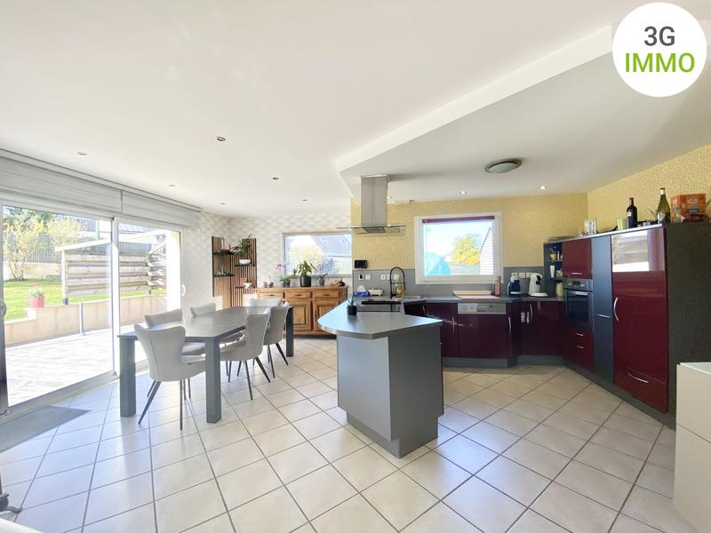 Maison - 105 m² - 6 pièces