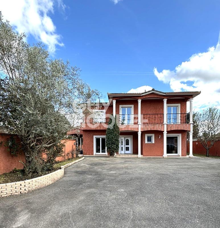 Maison - 191 m² - 6 pièces