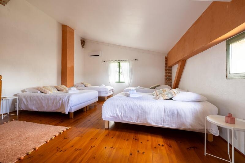 Propriété - 715 m² - 39 pièces