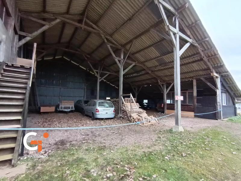 Maison - 400 m² - 4 pièces