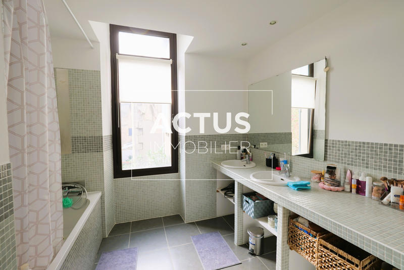 Maison - 134 m² - 5 pièces