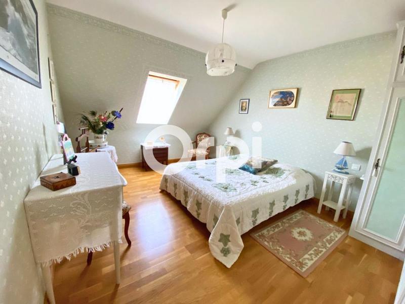 Maison - 185 m² - 5 pièces
