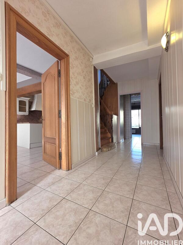 Maison de ville - 240 m² - 8 pièces