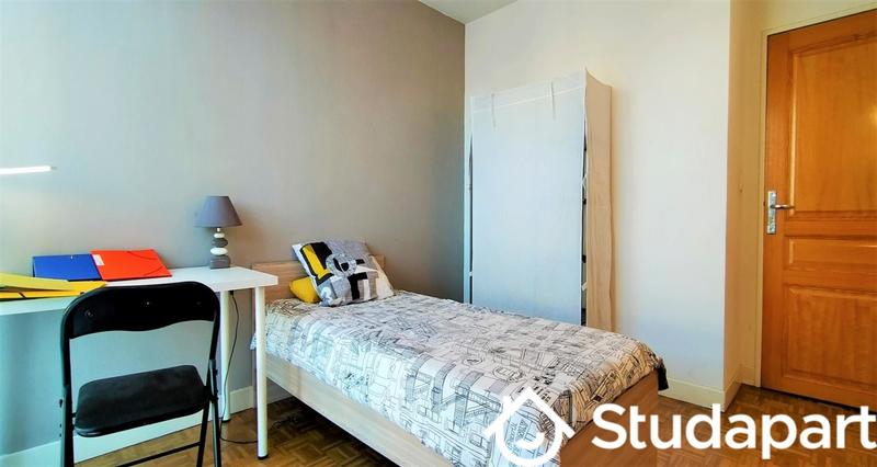 Chambre - 9 m² - 1 pièce