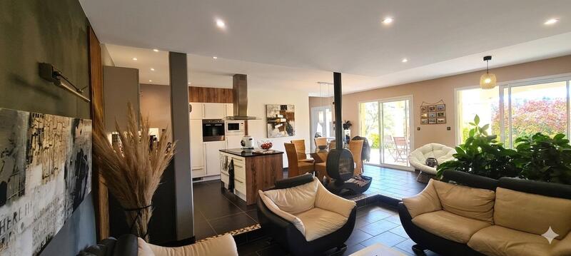 Maison - 135 m² - 5 pièces