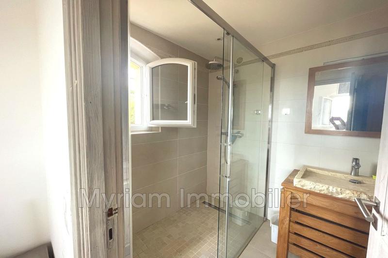 Maison - 1 274 m² - 5 pièces