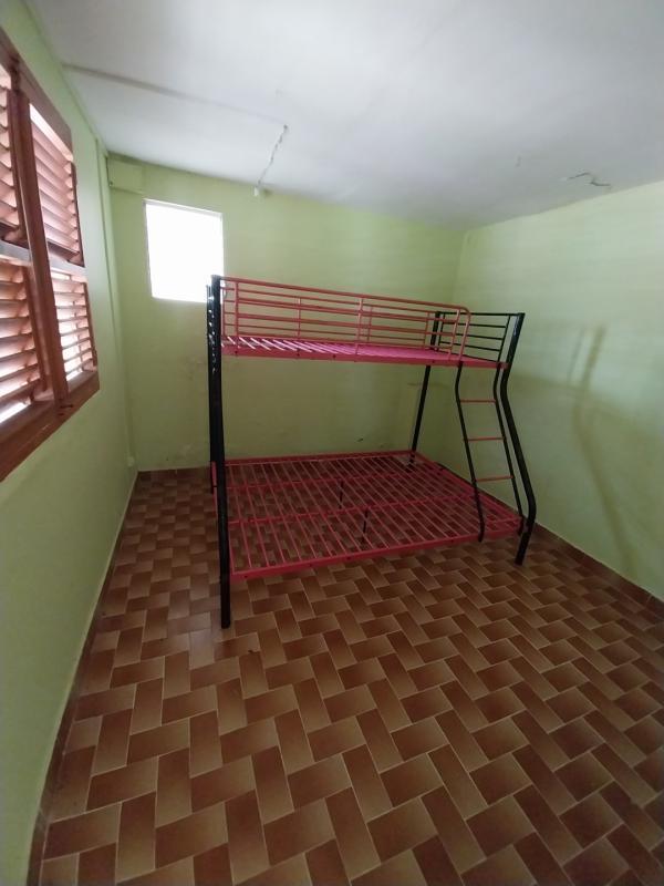 Maison - 149 m² - 8 pièces