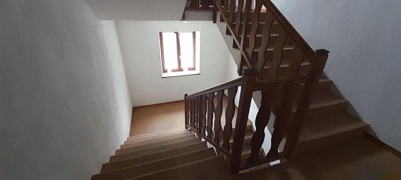 Appartement - 181 m² - 6 pièces