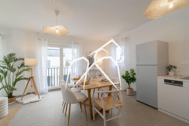 Appartement ancien - 99 m² - 4 pièces