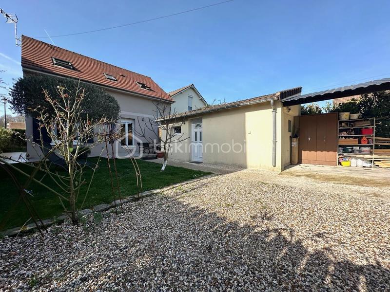 Maison - 106 m² - 5 pièces