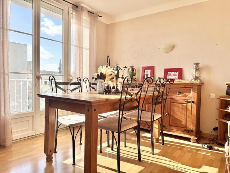 Appartement - 70 m² - 3 pièces