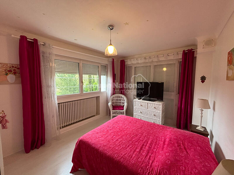 Maison - 172 m² - 7 pièces