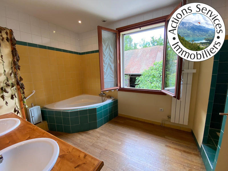 Maison - 163 m² - 7 pièces