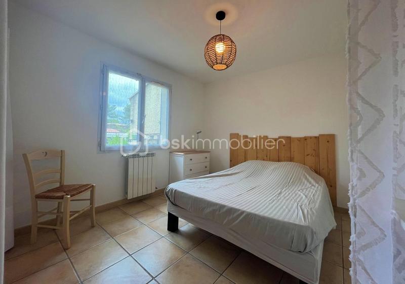 Propriété - 265 m² - 13 pièces