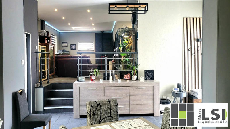 Maison - 179 m² - 10 pièces