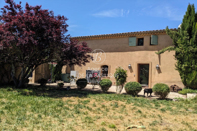 Maison en pierre - 320 m² - 7 pièces