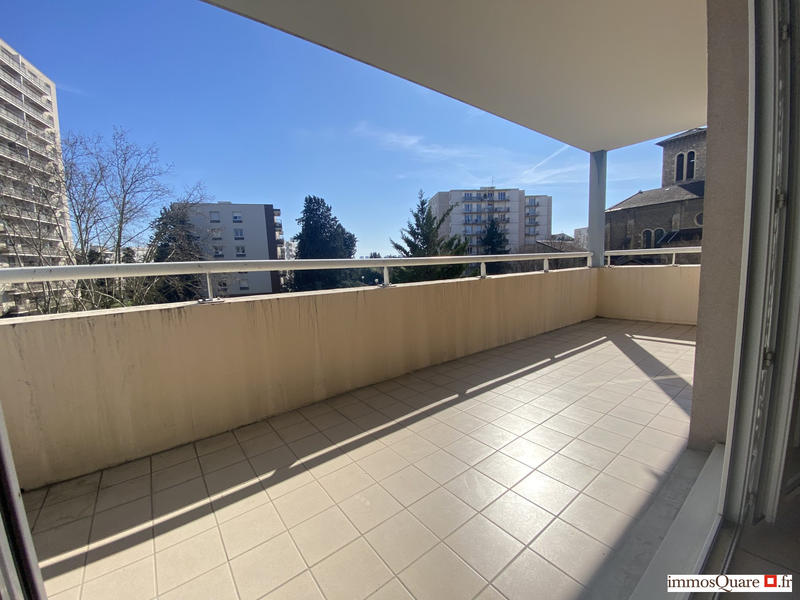 Appartement - 86 m² - 4 pièces
