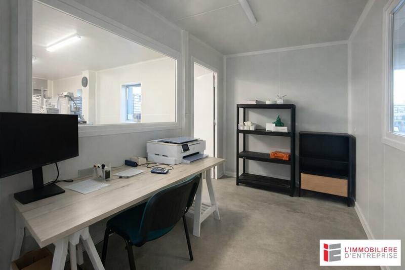 Local d'activité / Entrepôt - 395 m²
