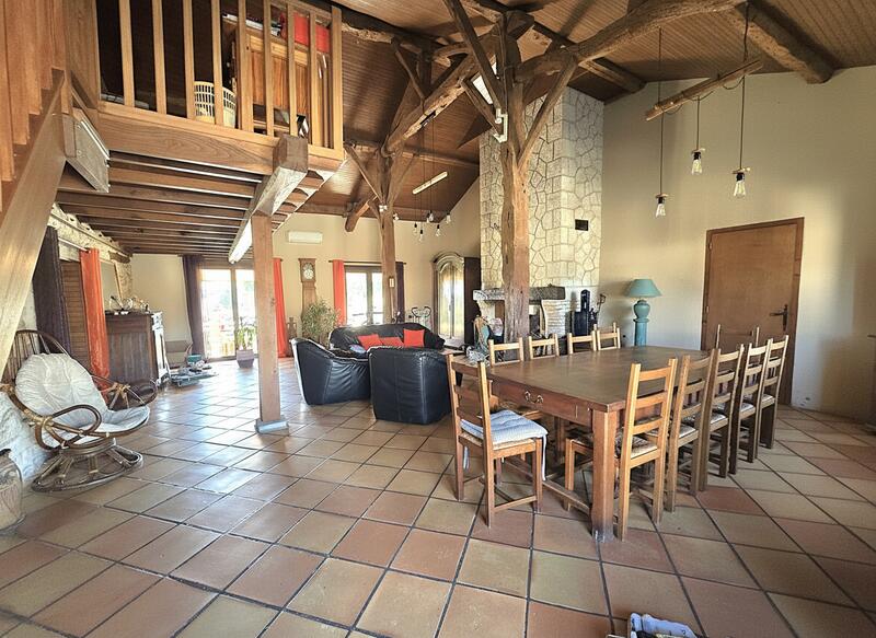 Maison - 173 m² - 6 pièces