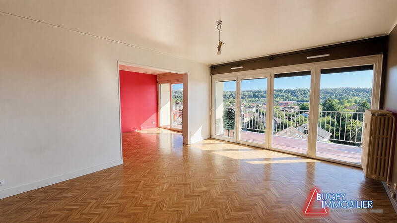 Appartement - 90 m² - 4 pièces