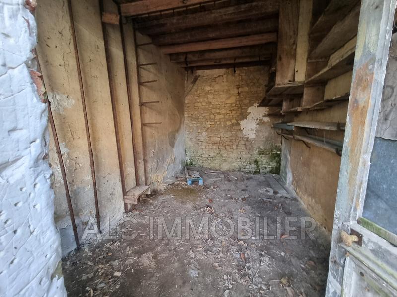 Maison de village - 736 m² - 6 pièces