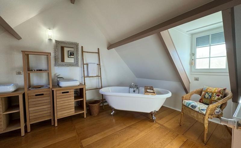 Maison ancienne - 160 m² - 6 pièces