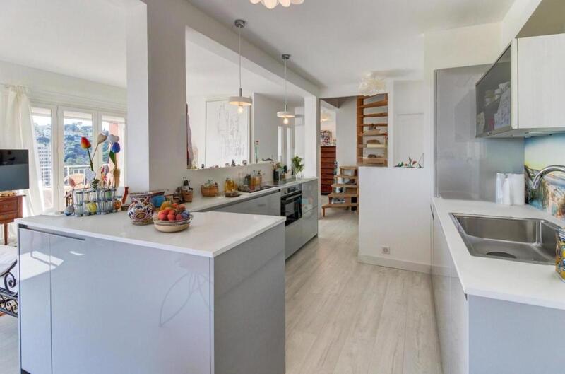 Appartement - 99 m² - 5 pièces