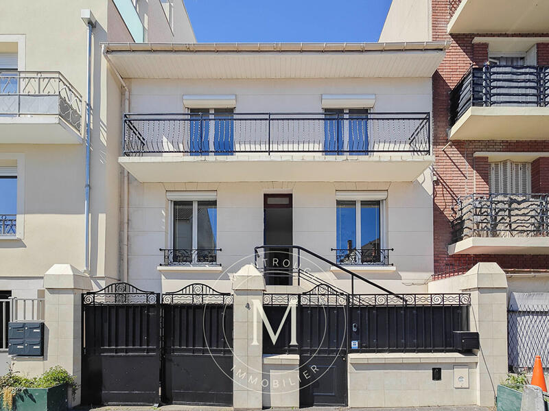 Maison - 165 m² - 7 pièces