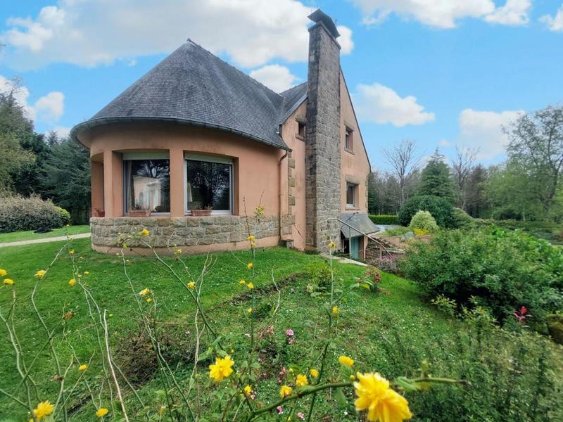 Maison traditionnelle - 190 m² - 6 pièces