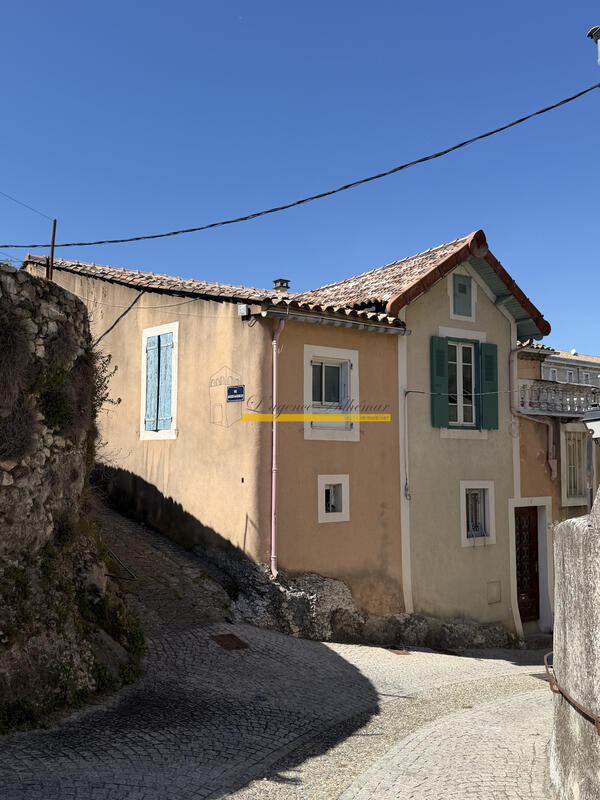 Maison de village - 76 m² - 3 pièces