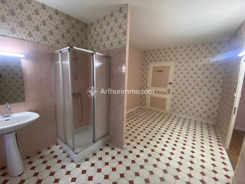 Immeuble - 146 m² - 6 pièces