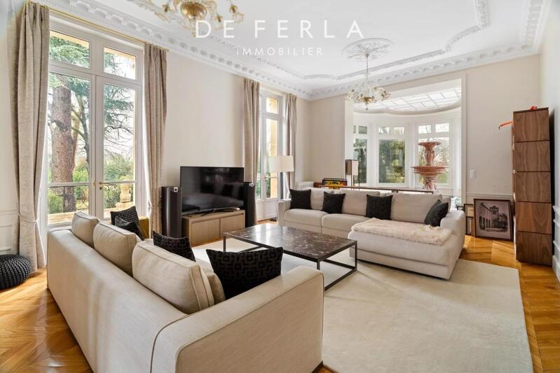 Château - 826 m² - 18 pièces