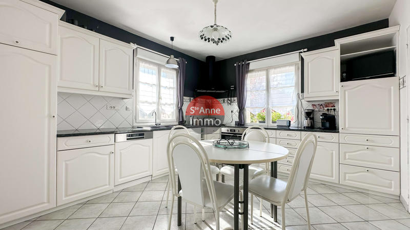 Maison de village - 190 m² - 8 pièces