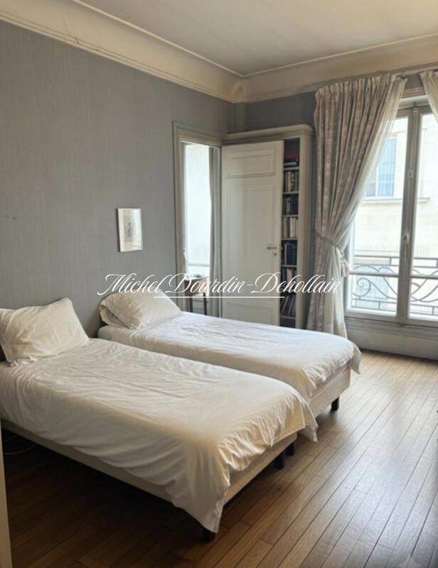 Appartement - 120 m² - 5 pièces