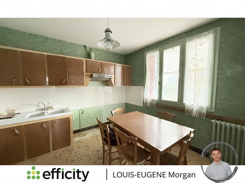 Maison - 151 m² - 8 pièces