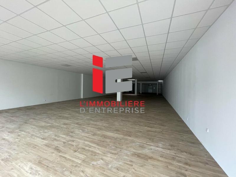Local commercial - 428 m²