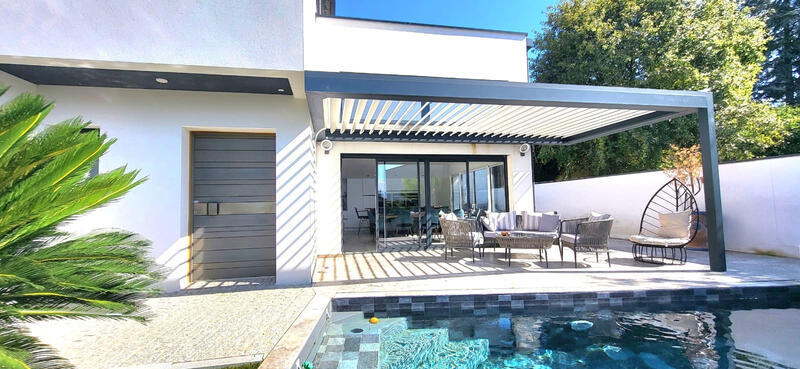 Maison - 165 m² - 6 pièces