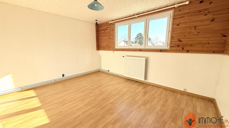 Maison - 140 m² - 6 pièces