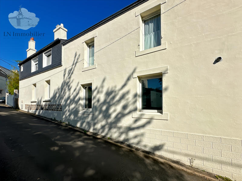 Maison - 150 m² - 9 pièces