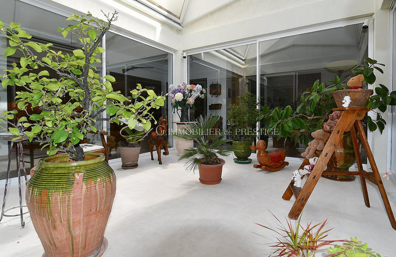 Villa - 230 m² - 5 pièces