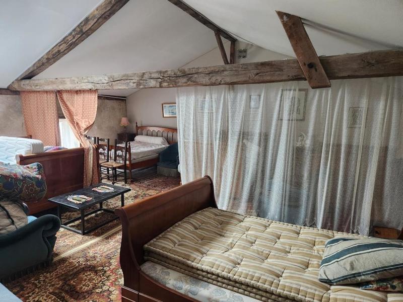 Maison - 635 m² - 13 pièces