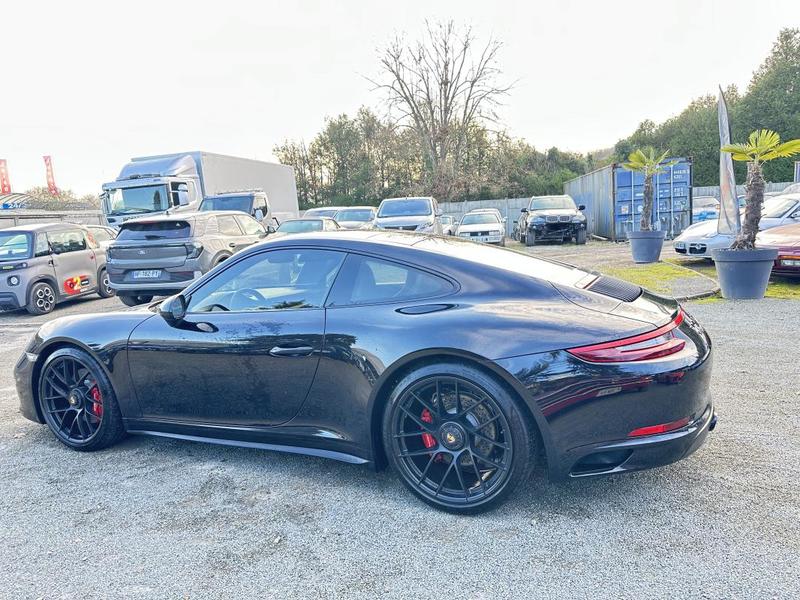 Porsche 991 Carrera 4 Gts