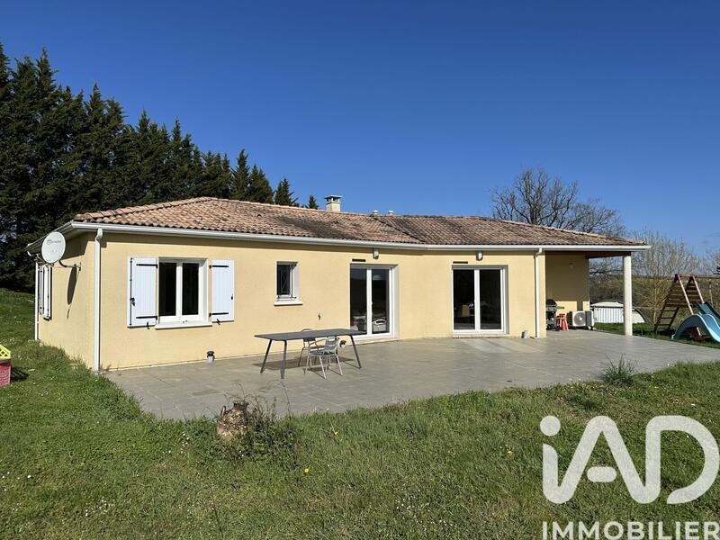 Maison - 100 m² - 6 pièces