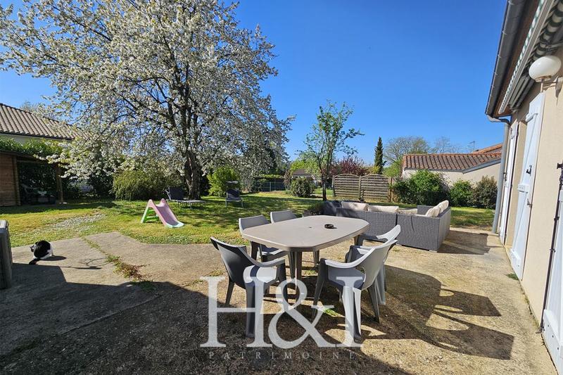 Propriété - 145 m² - 5 pièces