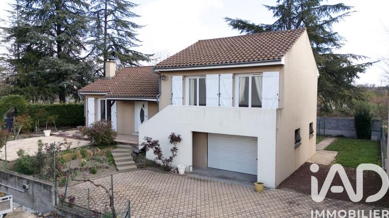 Maison - 92 m² - 4 pièces