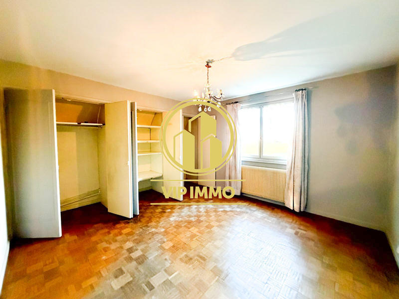 Maison - 204 m² - 10 pièces