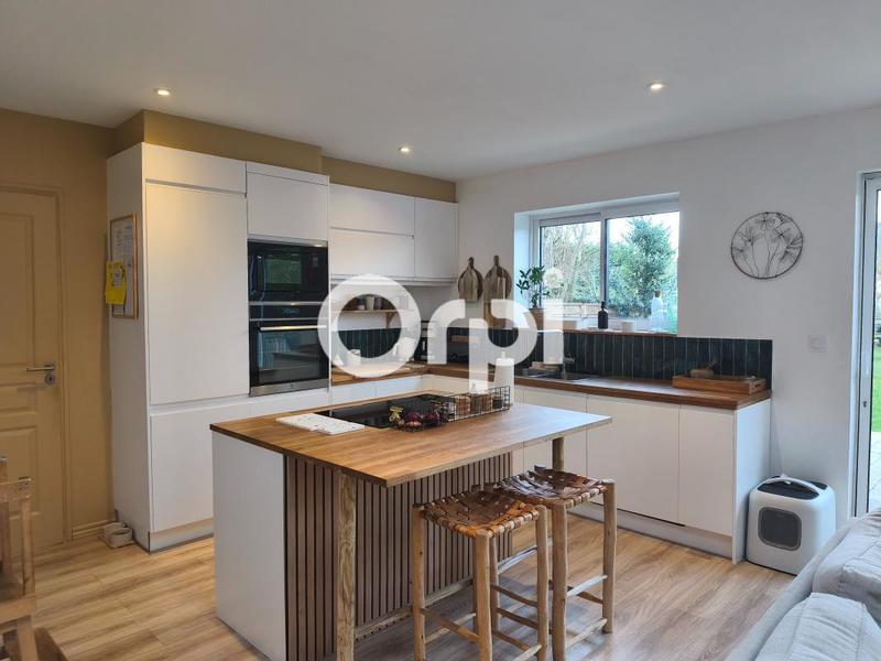 Maison - 122 m² - 4 pièces