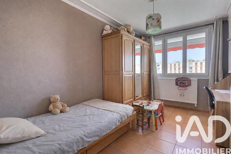 Appartement - 84 m² - 4 pièces